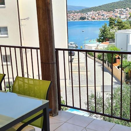 Apartman Varga Trogir Buitenkant foto
